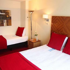 Memphis Hotel